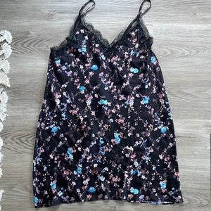 Black floral lace trim Victoria’s Secret nighty pajamas